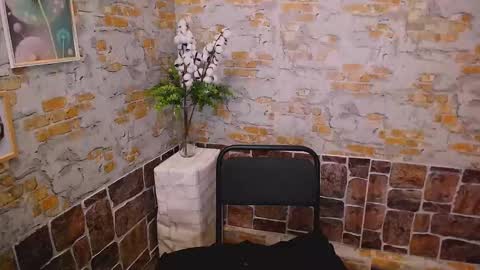 Snapshot of shy_sabrina_ chatting on 01.22.25 shy_sabrina_ online show from 01.22.25