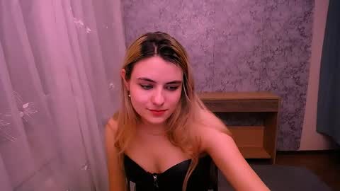 Snapshot of shy_sabrina_ chatting on 02.24.25 shy_sabrina_ online show from 02.24.25