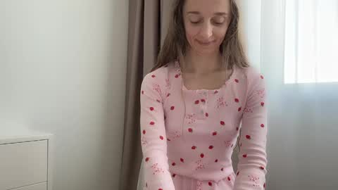 shy_schoolgirl_ online show from 05.23.26