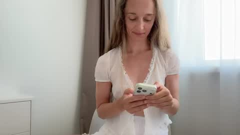 Snapshot of shy_schoolgirl_ chatting on 06.27.26 shy_schoolgirl_ online show from 06.27.26