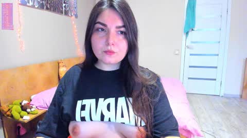 Snapshot of shyadalin chatting on 04.02.26 ShyAdalin online show from 04.02.26