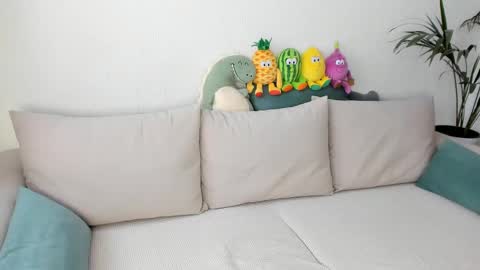 Anna online show from 02.26.25