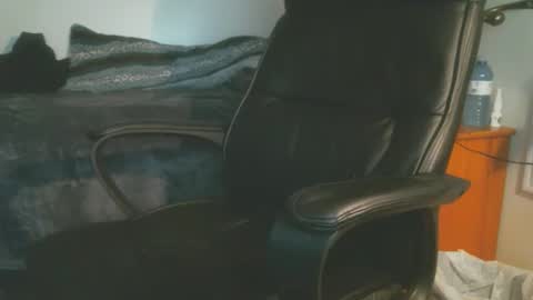 shyboyhugecum2020 online show from 02.03.26