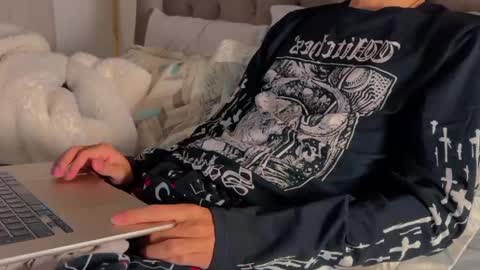 shydude666 online show from 12.28.24