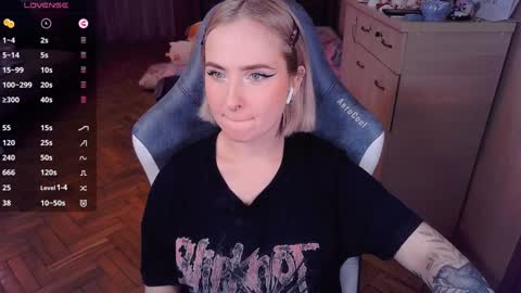 Effie online show from 01.04.25