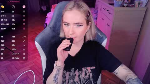 Effie online show from 01.13.25