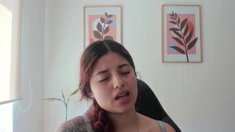 Snapshot of shylittlebunny chatting on 02.26.26 shylittlebunny online show from 02.26.26