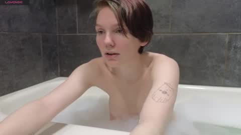 Hippie online show from 02.10.25