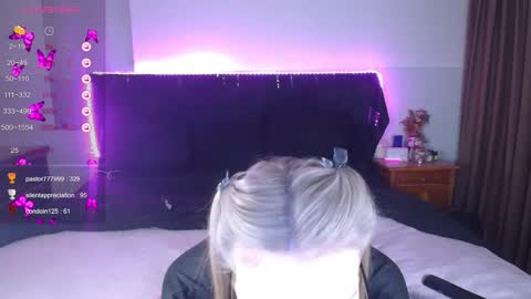 Snapshot of shysweetrish chatting on 03.06.26 shysweetrish online show from 03.06.26