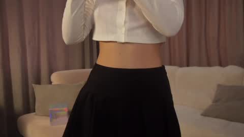Snapshot of shytany chatting on 04.17.26 Tanya online show from 04.17.26