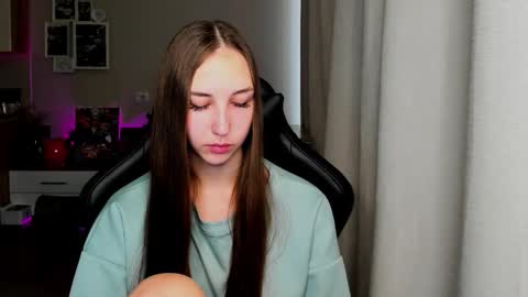 SIA online show from 09.16.25