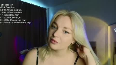Snapshot of siberian_girl_ chatting on 05.23.26 Eva online show from 05.23.26