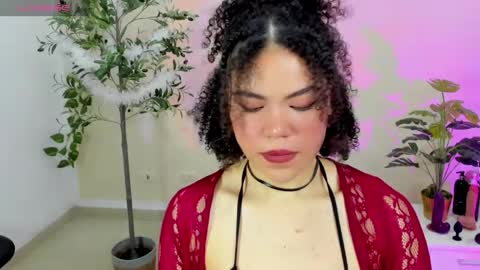 Vaiolet online show from 04.14.26