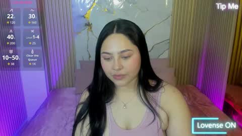 Snapshot of siena_tay chatting on 03.25.26 Siena online show from 03.25.26