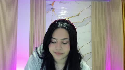 Snapshot of siena_tay chatting on 04.10.26 Siena online show from 04.10.26