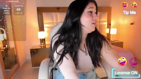 Snapshot of siennaa_rose chatting on 11.11.25 Sienna online show from 11.11.25