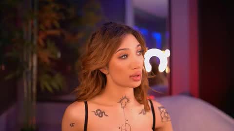 Sienna online show from 11.10.25