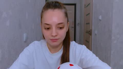 Sienna Mia online show from 05.11.26