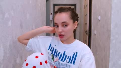 Sienna Mia online show from 05.14.26