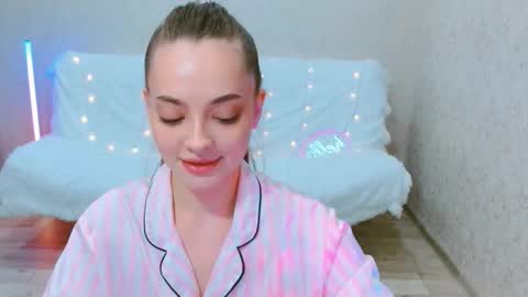 Sienna Mia online show from 05.29.26