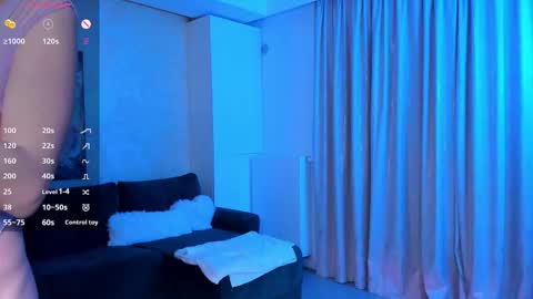 Snapshot of siennastarrr chatting on 10.01.25 Sienna online show from 10.01.25