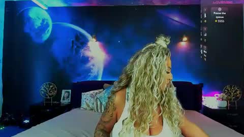 Snapshot of sierra_quinn chatting on 07.26.26 Sierra online show from 07.26.26