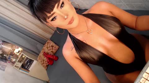 Snapshot of sierrafina_mcbride chatting on 01.10.26 Sierrafina online show from 01.10.26