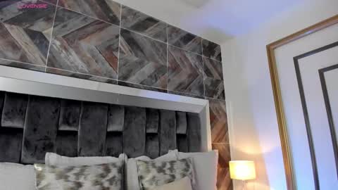    online show from 09.23.25