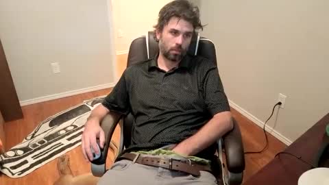 Snapshot of sigmaslayer chatting on 10.07.25 sigmaslayer online show from 10.07.25