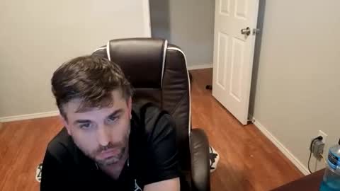 Snapshot of sigmaslayer chatting on 10.23.25 sigmaslayer online show from 10.23.25