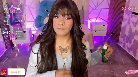 Snapshot of siiam_tay chatting on 09.22.25 Siiam Tay online show from 09.22.25