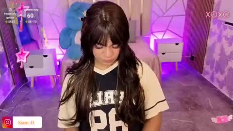 Snapshot of siiam_tay chatting on 09.24.25 Siiam Tay online show from 09.24.25