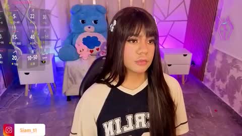 Snapshot of siiam_tay chatting on 11.15.25 Siiam Tay online show from 11.15.25