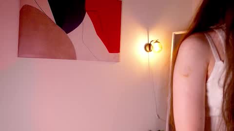 Lily online show from 11.21.25