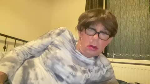 Snapshot of silkacollins chatting on 11.21.25 silkacollins online show from 11.21.25