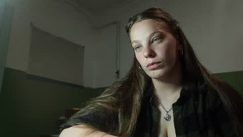 Snapshot of silkqueen_88 chatting on 07.19.26 Angelica online show from 07.19.26