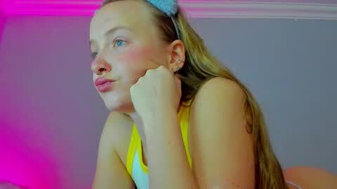 Mila online show from 09.24.25