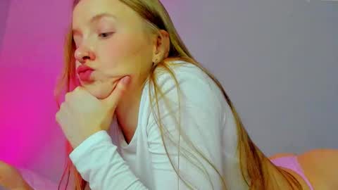 Mila online show from 10.13.25