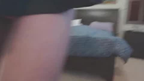 Silkylvr Crossdresser online show from 12.21.25