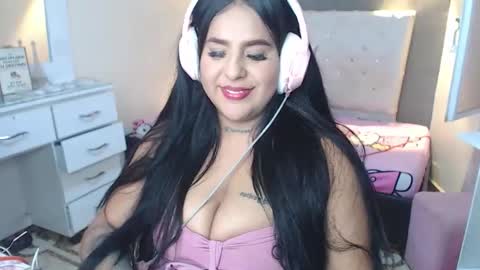 Snapshot of silvana_cruzz chatting on 04.07.26 Silvana cruzzz online show from 04.07.26