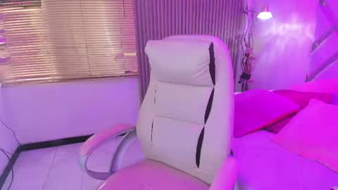 Snapshot of silvana_monroe chatting on 06.23.26 SIlvana online show from 06.23.26