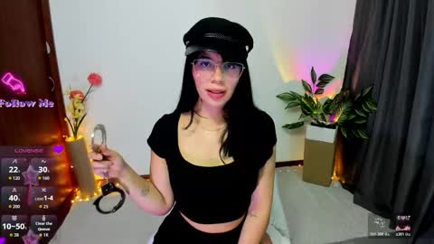 Snapshot of silvanna_moore chatting on 11.05.25 Silvanna online show from 11.05.25