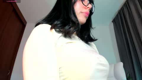 Snapshot of silvanna_moore chatting on 04.23.26 Silvanna online show from 04.23.26