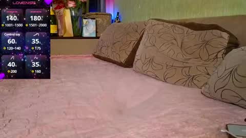 miss Anna online show from 12.31.24