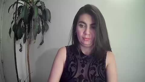 Snapshot of silviecollins chatting on 12.15.24 Silvie online show from 12.15.24
