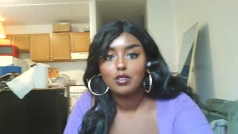 Snapshot of siminfox chatting on 09.19.25 Simin Fox online show from 09.19.25