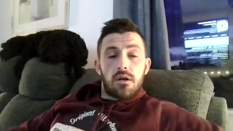 Snapshot of simomoliver chatting on 04.20.26 simomoliver online show from 04.20.26