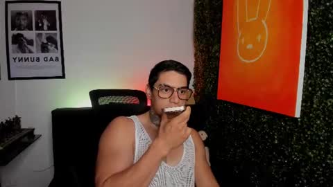 Simon Cortes online show from 08.04.26