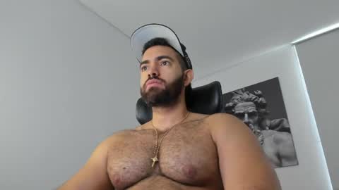 simon_leon01 online show from 04.18.26
