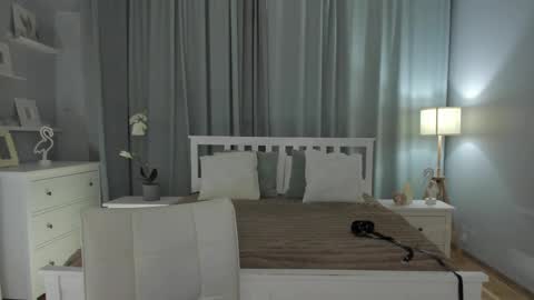 Simona  online show from 02.28.25